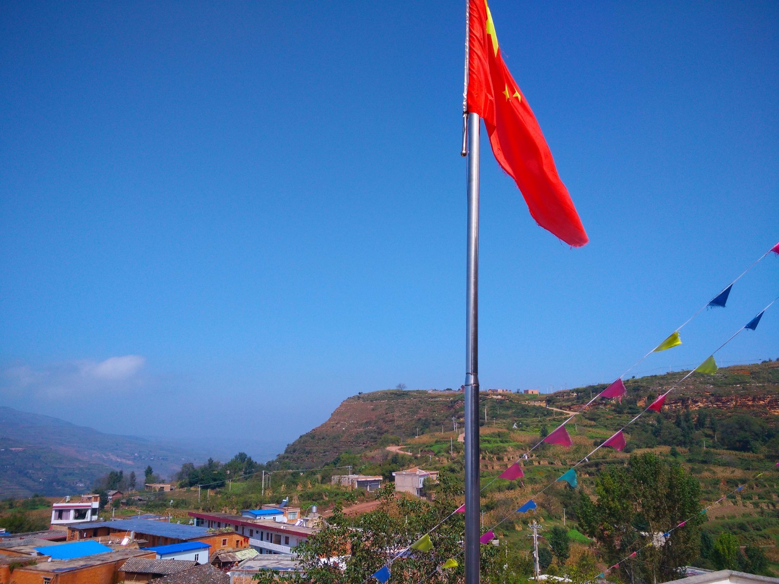 贵州省毕节市威宁县牛棚镇红岩小学