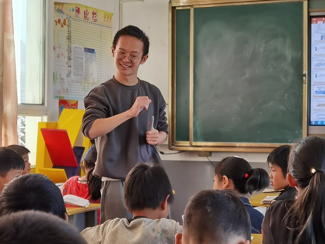 陈维2.jpg